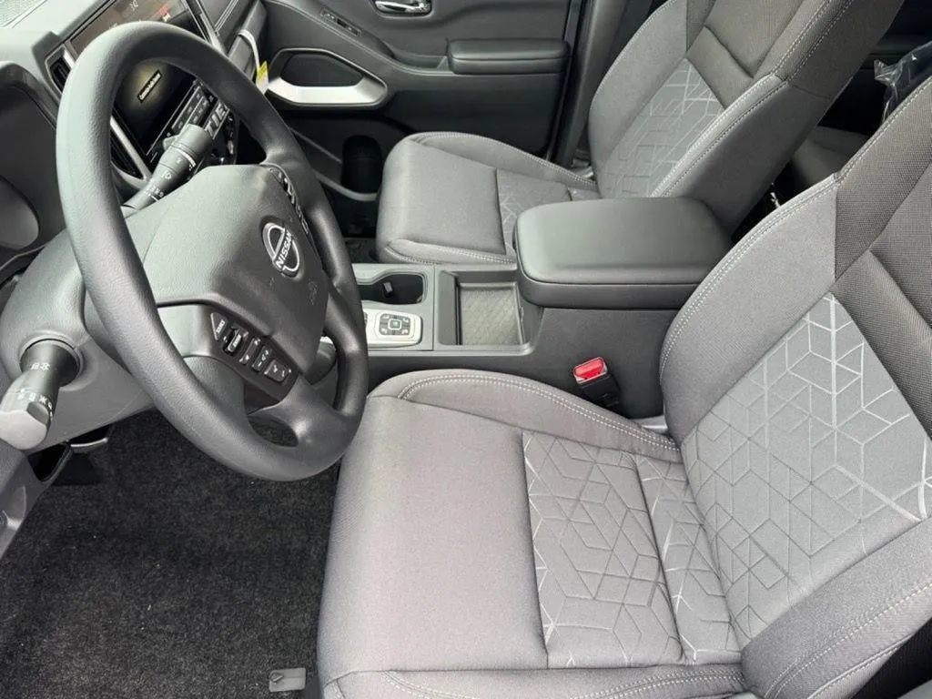 2026 Nissan Frontier SV - Photo 10