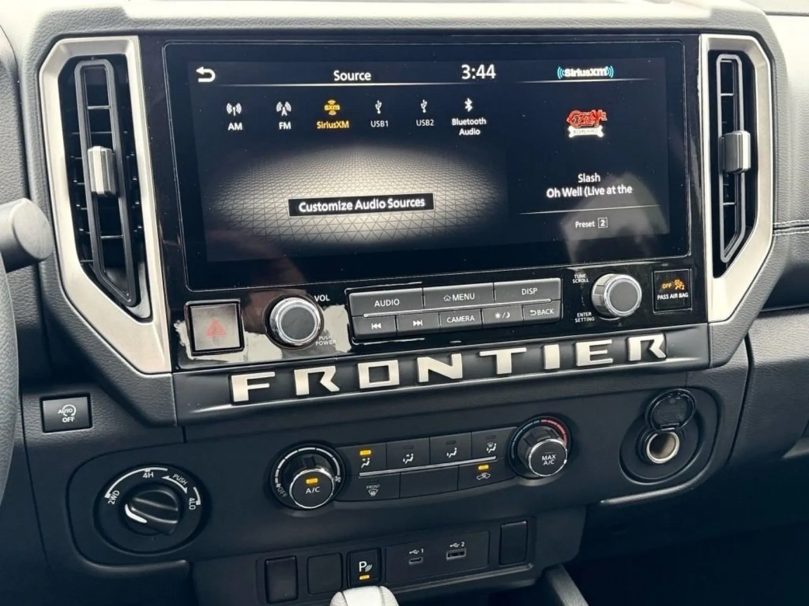 2026 Nissan Frontier SV - Photo 11