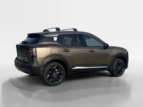 More photos of 2026 Nissan Kicks SR at Morristown Nissan, TN