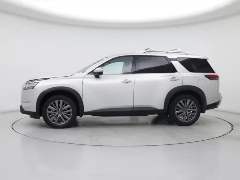 Photos of 2025 Nissan Pathfinder SL for sale in Morristown, TN at Morristown Nissan