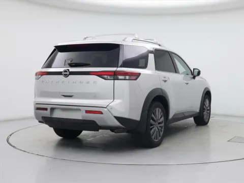 More photos of 2025 Nissan Pathfinder SL at Morristown Nissan, TN