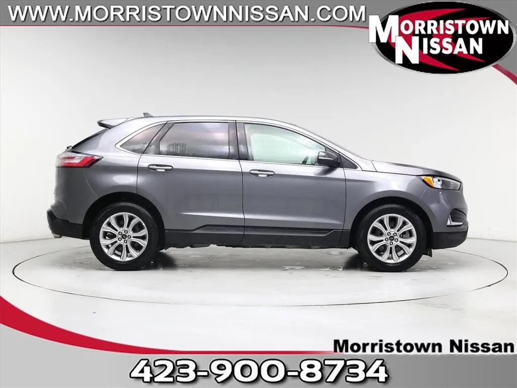 2024 Ford Edge Titanium's photo