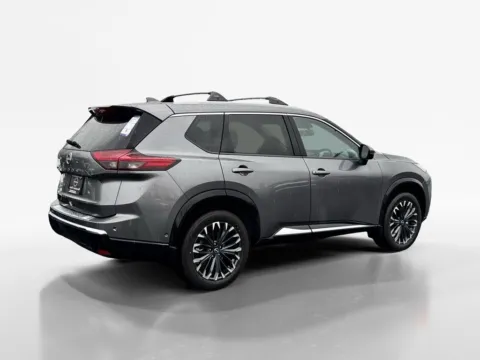 More photos of 2026 Nissan Rogue Platinum at Morristown Nissan, TN