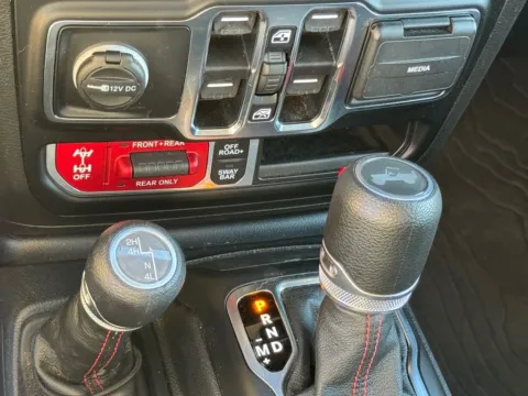 More photos of 2023 Jeep Wrangler Rubicon at Morristown Nissan, TN