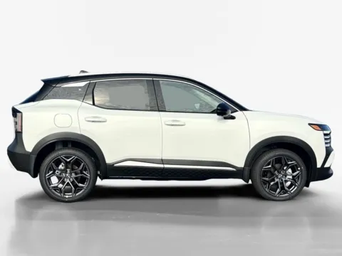 More photos of 2026 Nissan Kicks SR at Morristown Nissan, TN