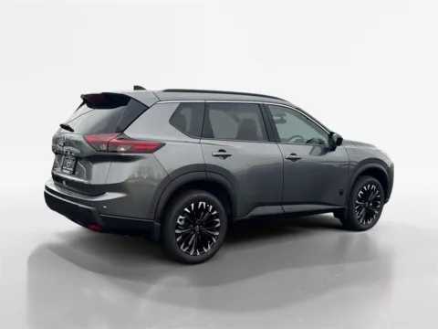 More photos of 2026 Nissan Rogue Dark Armor at Morristown Nissan, TN