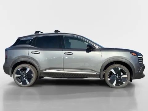 More photos of 2026 Nissan Kicks SR at Morristown Nissan, TN