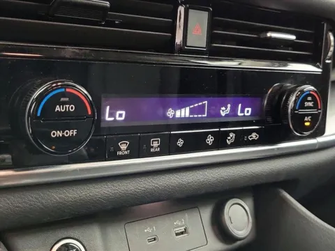 More photos of 2022 Nissan Rogue SV at Morristown Nissan, TN