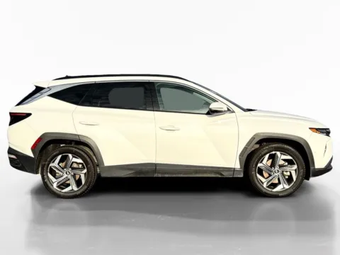 More photos of 2024 Hyundai Tucson Limited at Morristown Nissan, TN