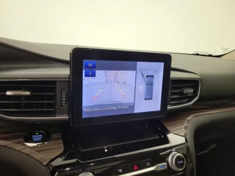 More photos of 2021 Ford Explorer Limited at Morristown Nissan, TN