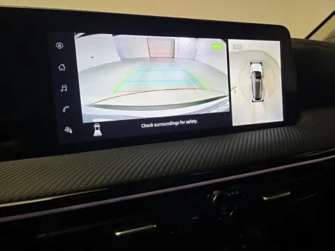 More photos of 2025 Nissan Kicks SR at Morristown Nissan, TN