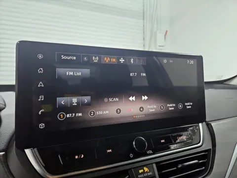 Another view of 2023 Nissan Altima 2.5 SL for sale in Morristown, TN at Morristown Nissan