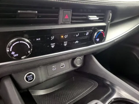 More photos of 2021 Nissan Rogue S at Morristown Nissan, TN