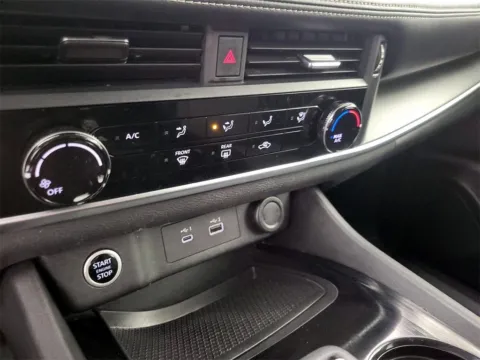 More photos of 2021 Nissan Rogue S at Morristown Nissan, TN