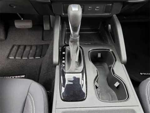 More photos of 2023 Nissan Frontier SV at Morristown Nissan, TN