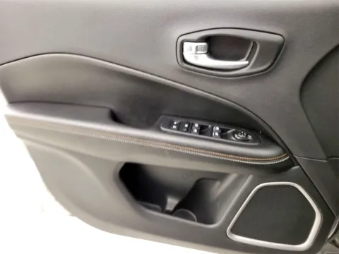 More photos of 2019 Jeep Compass Sport at Morristown Nissan, TN