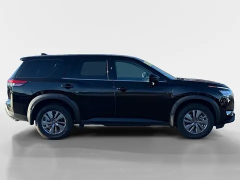 More photos of 2025 Nissan Pathfinder S at Morristown Nissan, TN