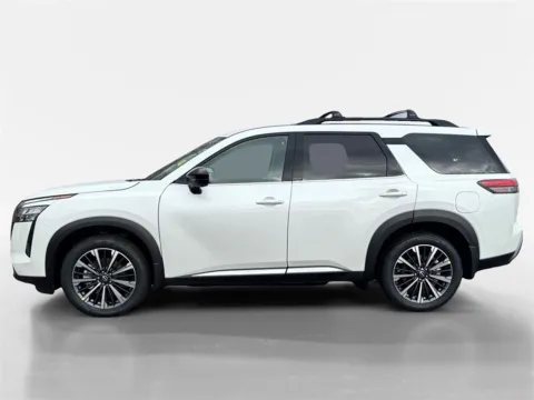 Photos of 2026 Nissan Pathfinder Platinum for sale in Morristown, TN at Morristown Nissan