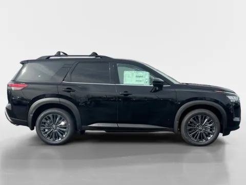 More photos of 2026 Nissan Pathfinder SL at Morristown Nissan, TN