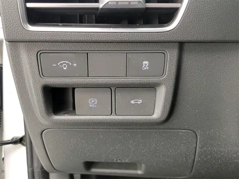 More photos of 2024 Hyundai Sonata SEL at Morristown Nissan, TN