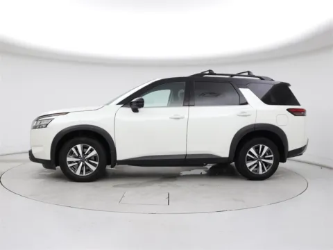 Photos of 2024 Nissan Pathfinder SL for sale in Morristown, TN at Morristown Nissan