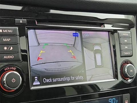 More photos of 2019 Nissan Rogue SL at Morristown Nissan, TN