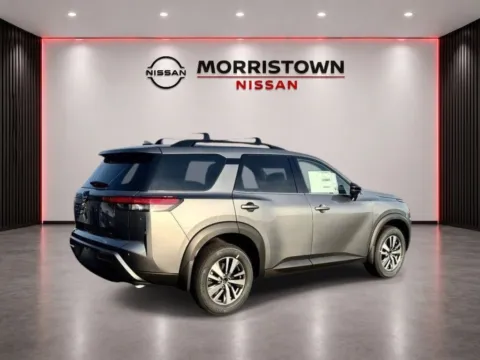 More photos of 2026 Nissan Pathfinder SL at Morristown Nissan, TN