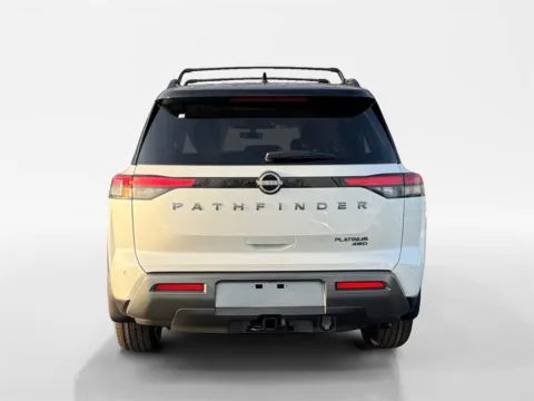 More photos of 2026 Nissan Pathfinder Platinum at Morristown Nissan, TN
