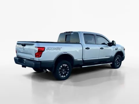 More photos of 2019 Nissan Titan XD PRO-4X at Morristown Nissan, TN