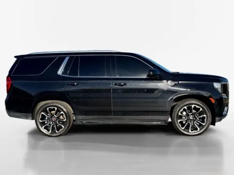 More photos of 2022 GMC Yukon SLE at Morristown Nissan, TN