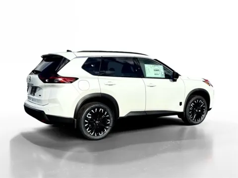 More photos of 2026 Nissan Rogue Dark Armor at Morristown Nissan, TN