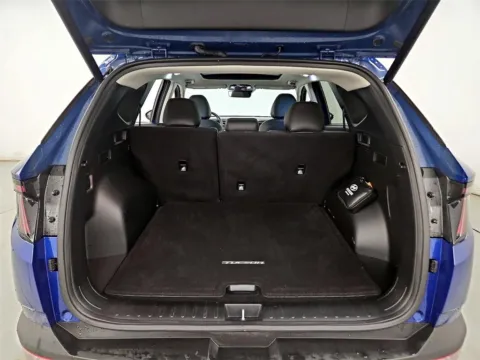 More photos of 2024 Hyundai Tucson Limited at Morristown Nissan, TN