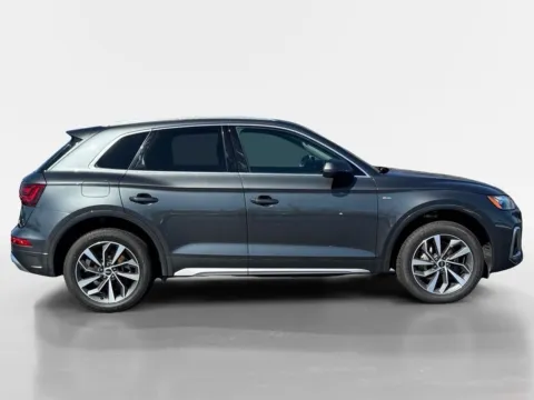 More photos of 2023 Audi Q5 45 S line Premium at Morristown Nissan, TN