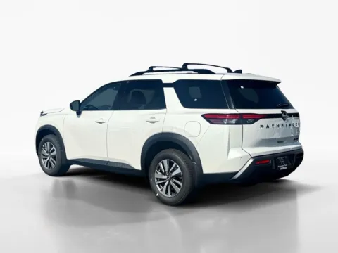 Photos of 2026 Nissan Pathfinder SL for sale in Morristown, TN at Morristown Nissan