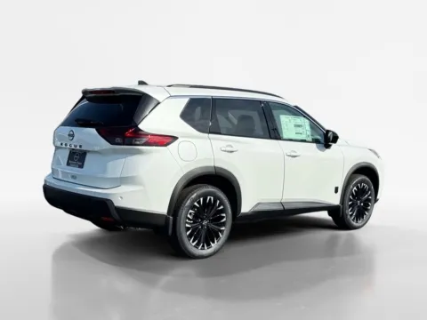 More photos of 2026 Nissan Rogue Dark Armor at Morristown Nissan, TN