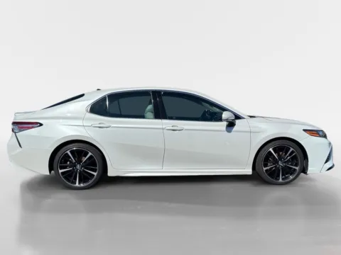 More photos of 2018 Toyota Camry at Morristown Nissan, TN