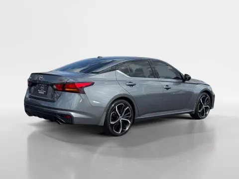 More photos of 2024 Nissan Altima 2.5 SR at Morristown Nissan, TN
