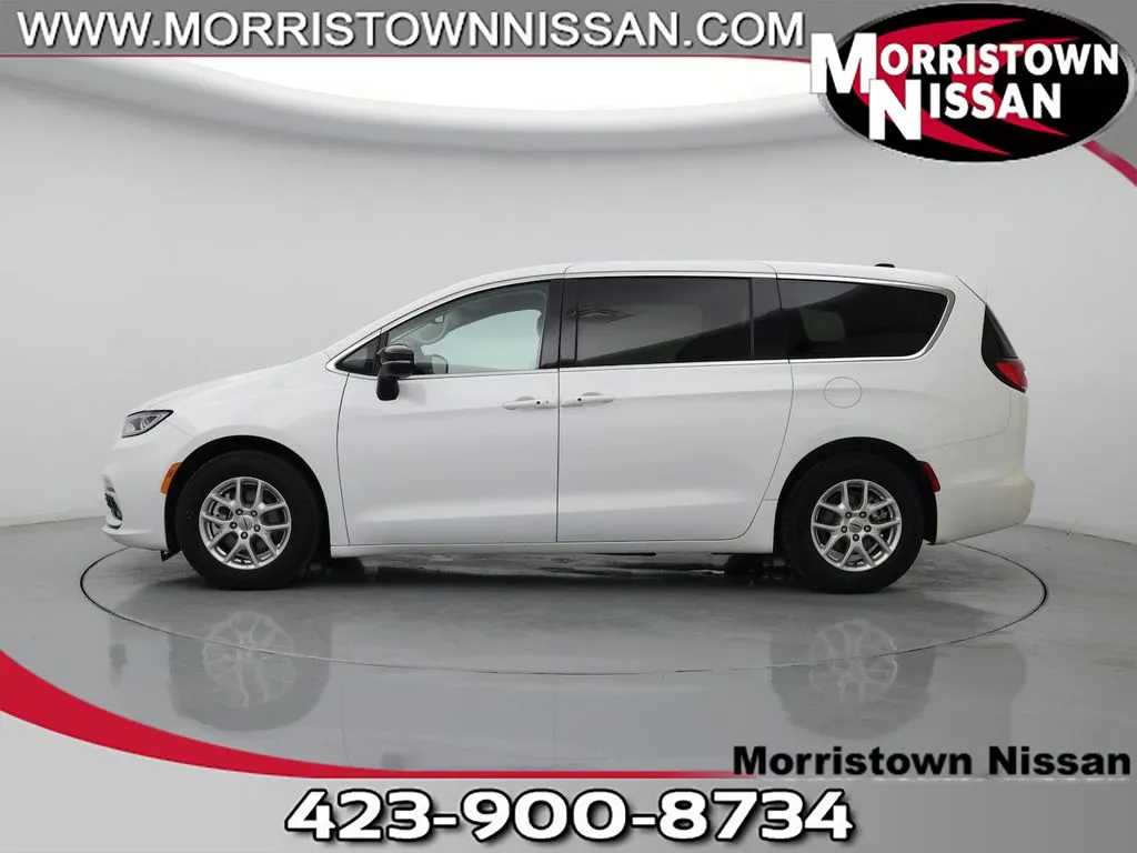 2024 Chrysler Pacifica Touring L for sale in Morristown, TN