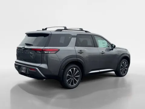 More photos of 2026 Nissan Pathfinder Platinum at Morristown Nissan, TN