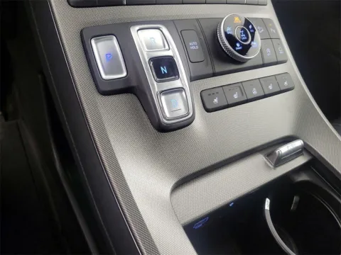 More photos of 2021 Hyundai Palisade Calligraphy at Morristown Nissan, TN