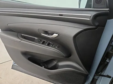 More photos of 2023 Hyundai Santa Cruz SEL Premium at Morristown Nissan, TN