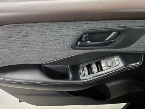 More photos of 2021 Nissan Rogue S at Morristown Nissan, TN