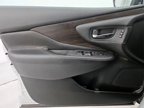 More photos of 2022 Nissan Murano Platinum at Morristown Nissan, TN