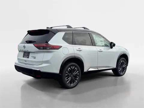 More photos of 2026 Nissan Rogue Platinum at Morristown Nissan, TN