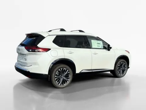 More photos of 2026 Nissan Rogue Platinum at Morristown Nissan, TN