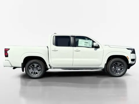 More photos of 2026 Nissan Frontier SV at Morristown Nissan, TN
