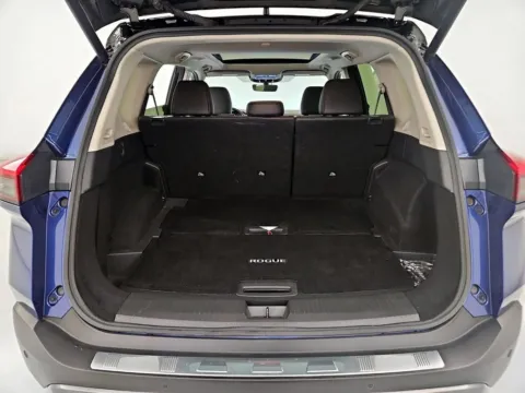 More photos of 2025 Nissan Rogue SL at Morristown Nissan, TN