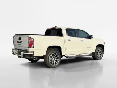 More photos of 2022 GMC Canyon Denali at Morristown Nissan, TN