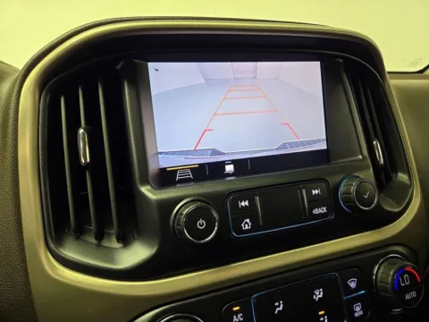 More photos of 2022 GMC Canyon Denali at Morristown Nissan, TN