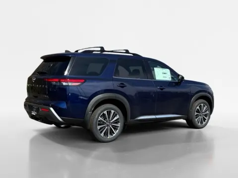 More photos of 2026 Nissan Pathfinder Platinum at Morristown Nissan, TN